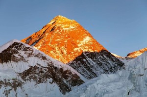 Fototapeta na flizelinie MS-5-1624 Wieczorny widok na Mount Everest 375 x 250 cm
