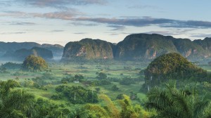 FOTOTAPETA 101157 Panorama Trilogie Kuba 2/3 YOUNG ARTISTS